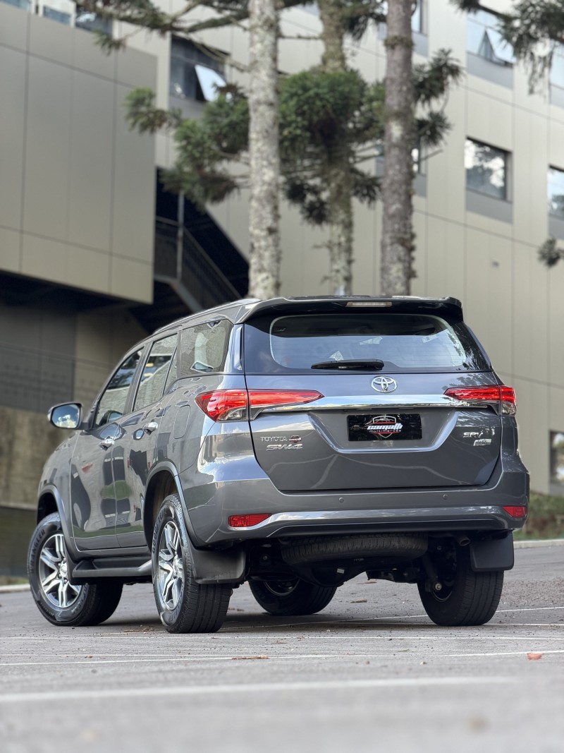 HILUX SW4 2.7 SRV 4X2 16V FLEX 7 LUGARES 4P AUTOMÁTICO - 2019 - ANTôNIO PRADO