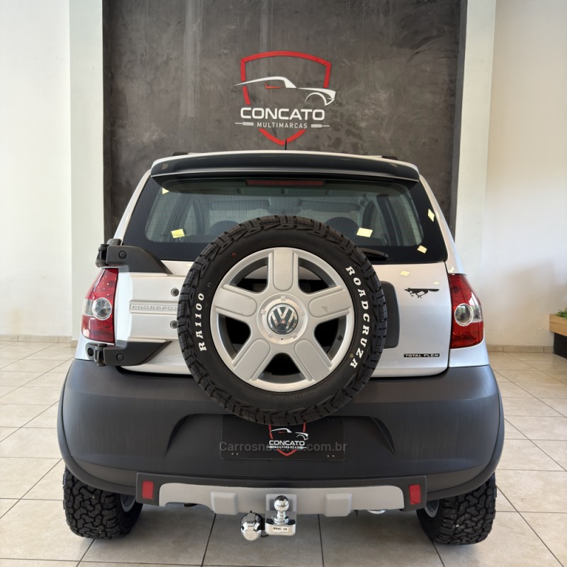 CROSSFOX 1.6 MI FLEX 8V 4P MANUAL - 2009 - FARROUPILHA