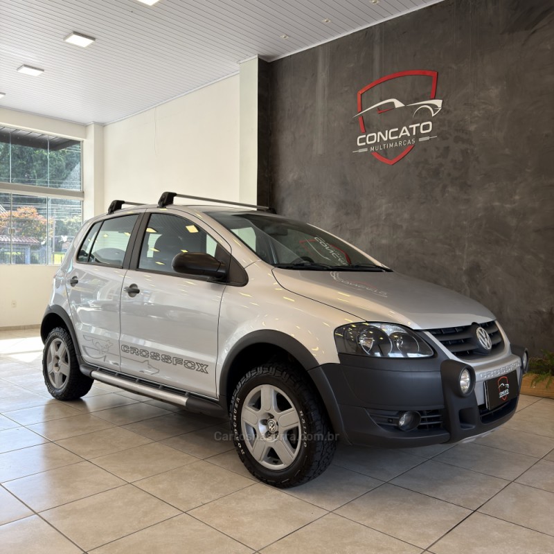 CROSSFOX 1.6 MI FLEX 8V 4P MANUAL - 2009 - FARROUPILHA