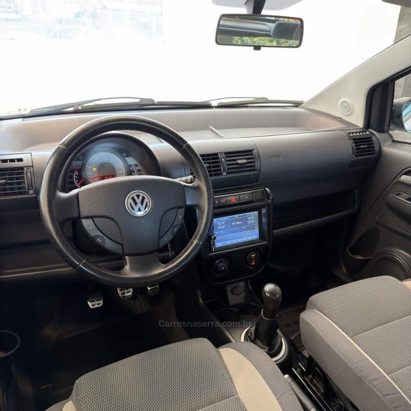 CROSSFOX 1.6 MI FLEX 8V 4P MANUAL - 2009 - FARROUPILHA