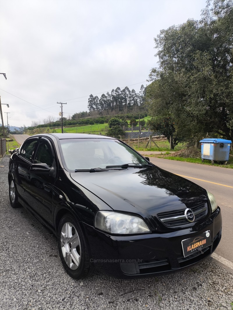ASTRA 2.0 SFI CD 16V GASOLINA 4P MANUAL - 2004 - SãO PEDRO DA SERRA