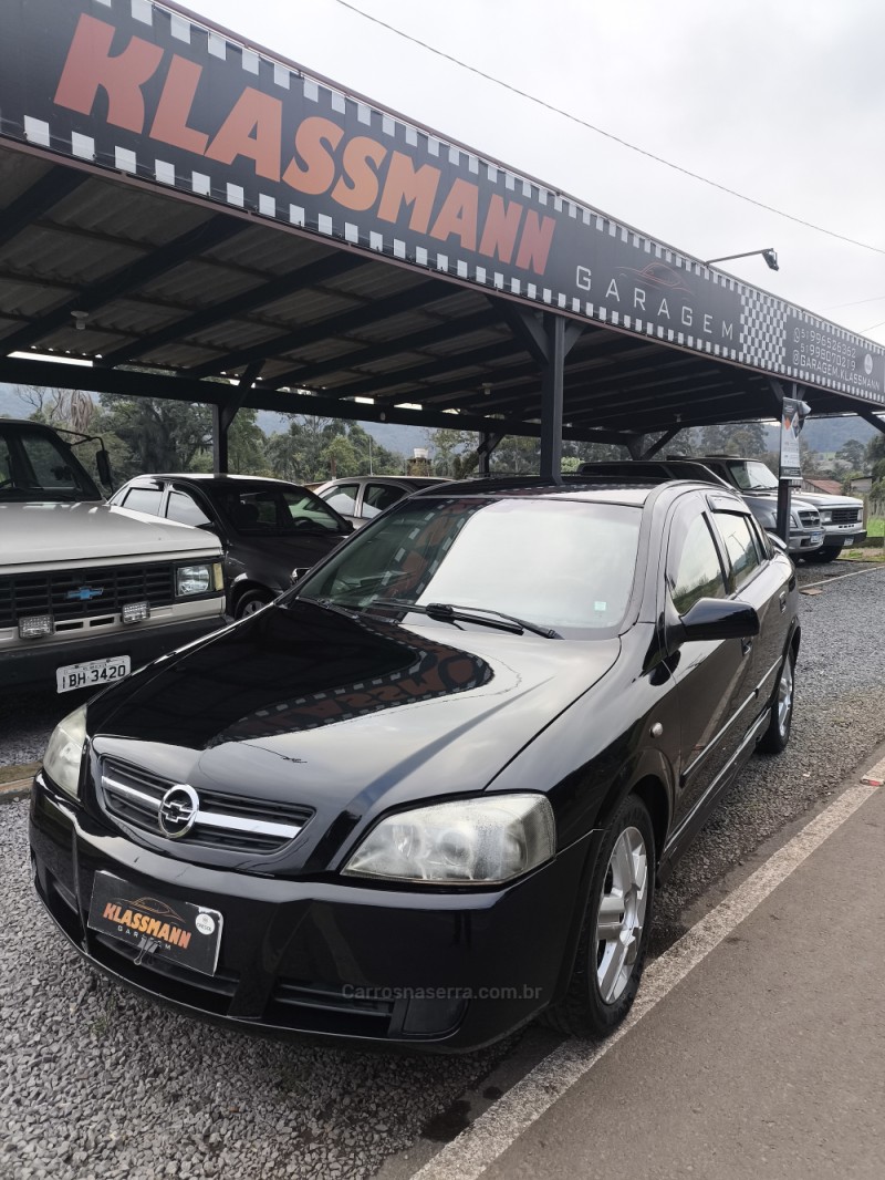 astra 2.0 sfi cd 16v gasolina 4p manual 2004 sao pedro da serra