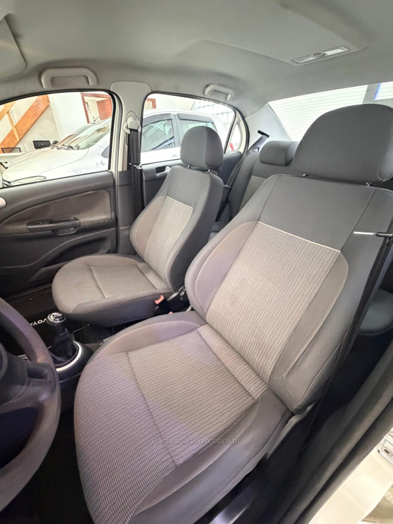 VOYAGE 1.6 MI TREND 8V FLEX 4P MANUAL - 2014 - CAXIAS DO SUL