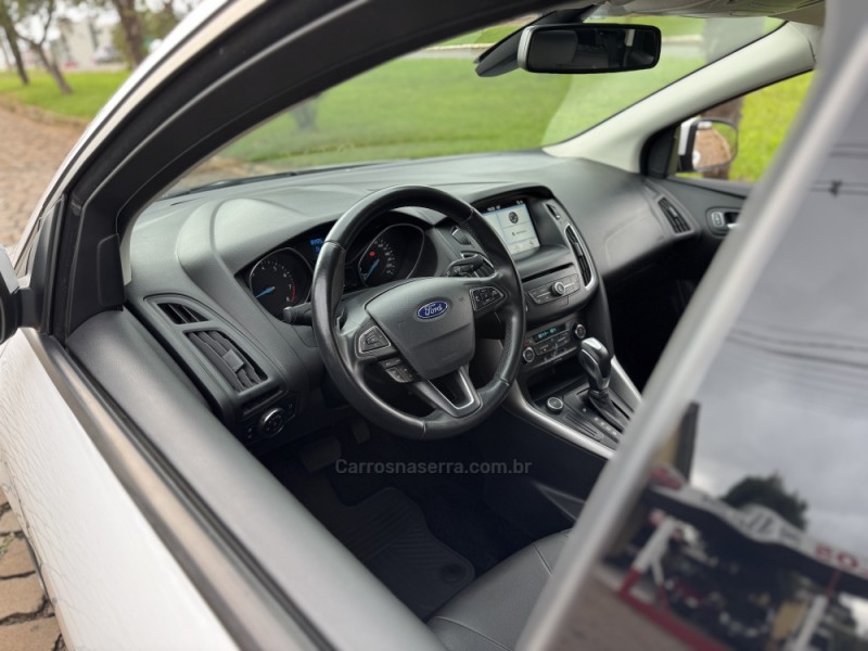 FOCUS 2.0 SE PLUS FASTBACK 16V FLEX 4P AUTOMÁTICO - 2018 - CASCA