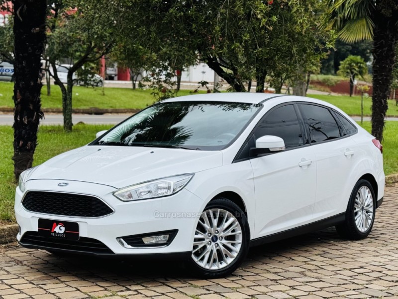 FOCUS 2.0 SE PLUS FASTBACK 16V FLEX 4P AUTOMÁTICO - 2018 - CASCA