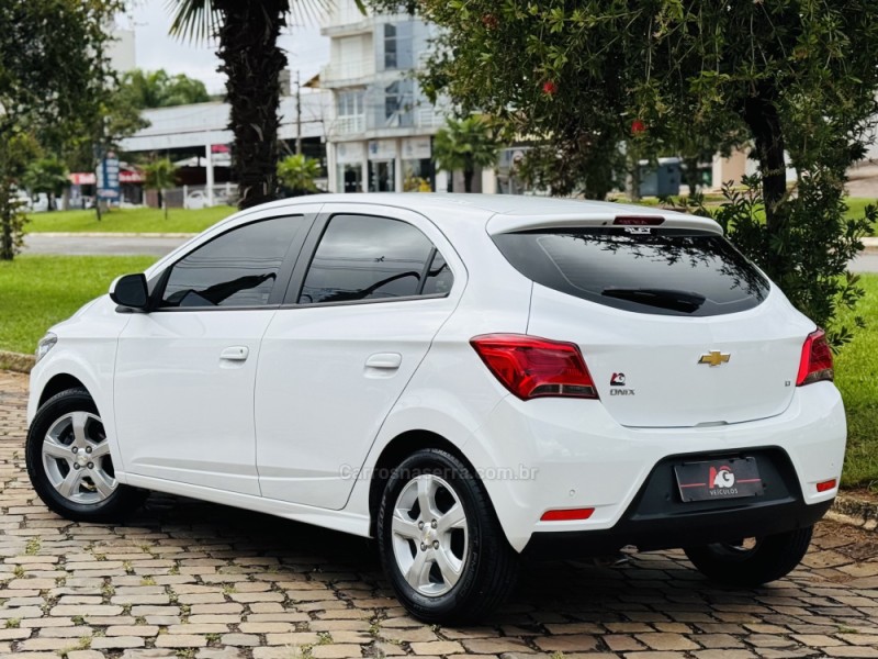 ONIX 1.4 MPFI LT 8V FLEX 4P AUTOMÁTICO - 2019 - CASCA