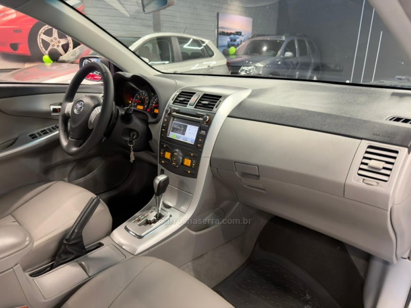COROLLA 2.0 XEI 16V FLEX 4P AUTOMÁTICO - 2014 - ESTâNCIA VELHA