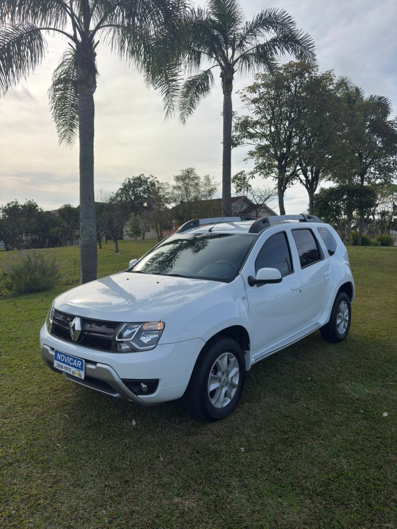 duster 2.0 dynamique 4x2 16v flex 4p automatico 2016 farroupilha