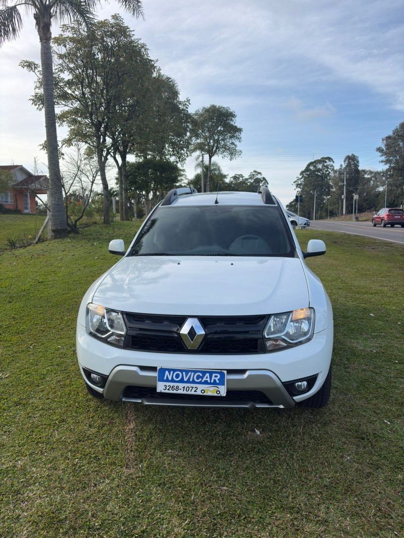 DUSTER 2.0 DYNAMIQUE 4X2 16V FLEX 4P AUTOMÁTICO - 2016 - FARROUPILHA