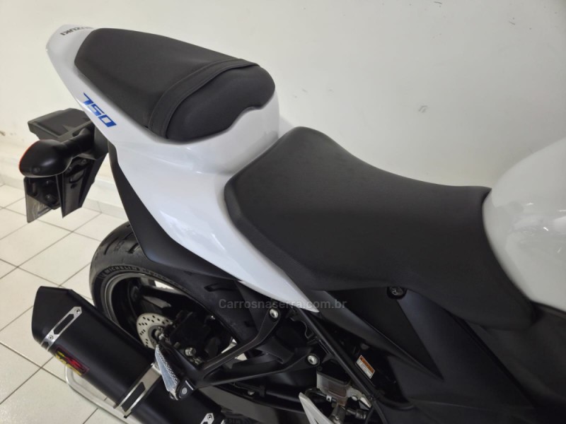 GSR 750 - 2016 - CAXIAS DO SUL