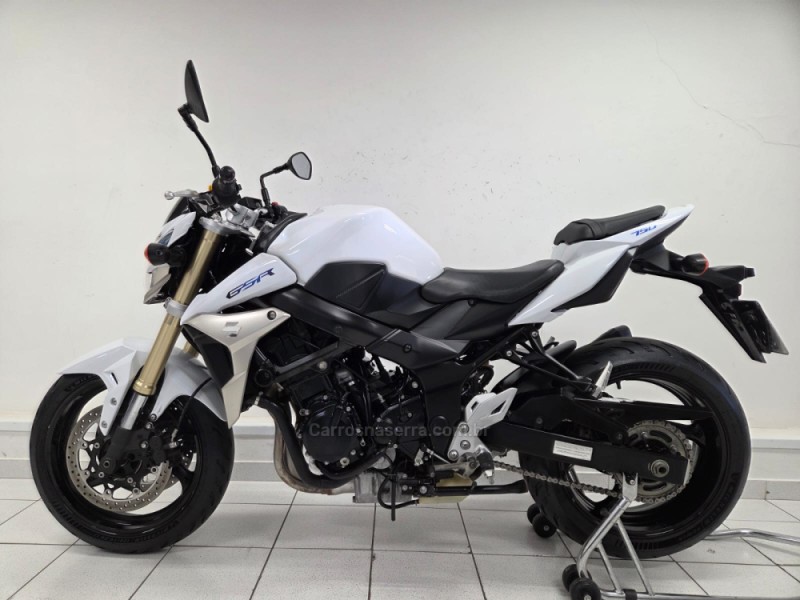GSR 750 - 2016 - CAXIAS DO SUL