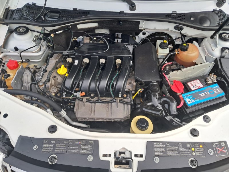 DUSTER 2.0 DYNAMIQUE 4X2 16V FLEX 4P AUTOMÁTICO - 2015 - CAXIAS DO SUL