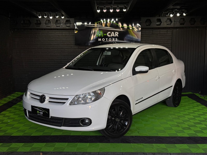 VOYAGE 1.6 MI COMFORTLINE 8V FLEX 4P MANUAL - 2011 - FELIZ