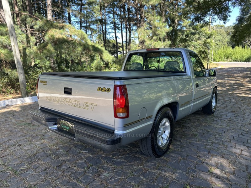 SILVERADO 4.2 D-20 4X2 CS 18V TURBO INTERCOOLER DIESEL 2P MANUAL - 2001 - NOVA PRATA