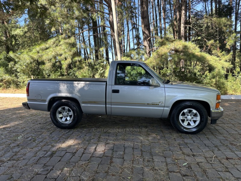 SILVERADO 4.2 D-20 4X2 CS 18V TURBO INTERCOOLER DIESEL 2P MANUAL - 2001 - NOVA PRATA