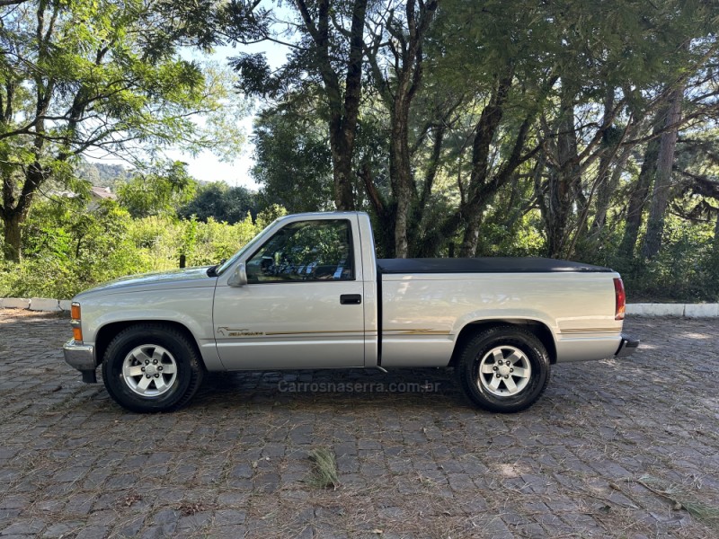 SILVERADO 4.2 D-20 4X2 CS 18V TURBO INTERCOOLER DIESEL 2P MANUAL - 2001 - NOVA PRATA