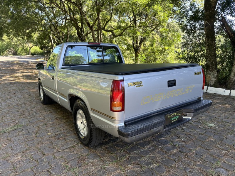 SILVERADO 4.2 D-20 4X2 CS 18V TURBO INTERCOOLER DIESEL 2P MANUAL - 2001 - NOVA PRATA