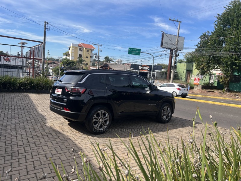 COMPASS 1.3 LONGITUDE T270 16V TURBO 4X2 FLEX 4P AUTOMÁTICO - 2023 - CAMPO BOM