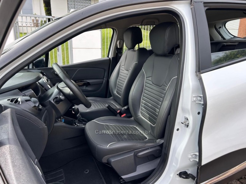 CAPTUR 1.6 16V FLEX INTENSE AUTOMÁTICO - 2018 - VENâNCIO AIRES