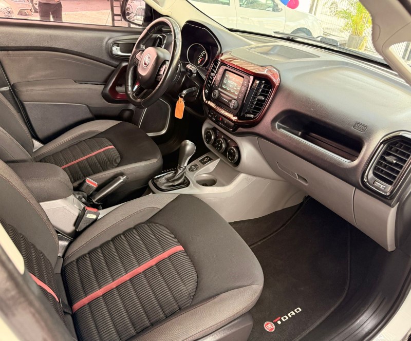 TORO 1.8 16V EVO FLEX FREEDOM AUTOMÁTICO - 2018 - CANELA