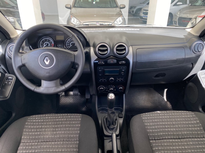 SANDERO 1.0 EXPRESSION 16V FLEX 4P MANUAL - 2013 - CAXIAS DO SUL