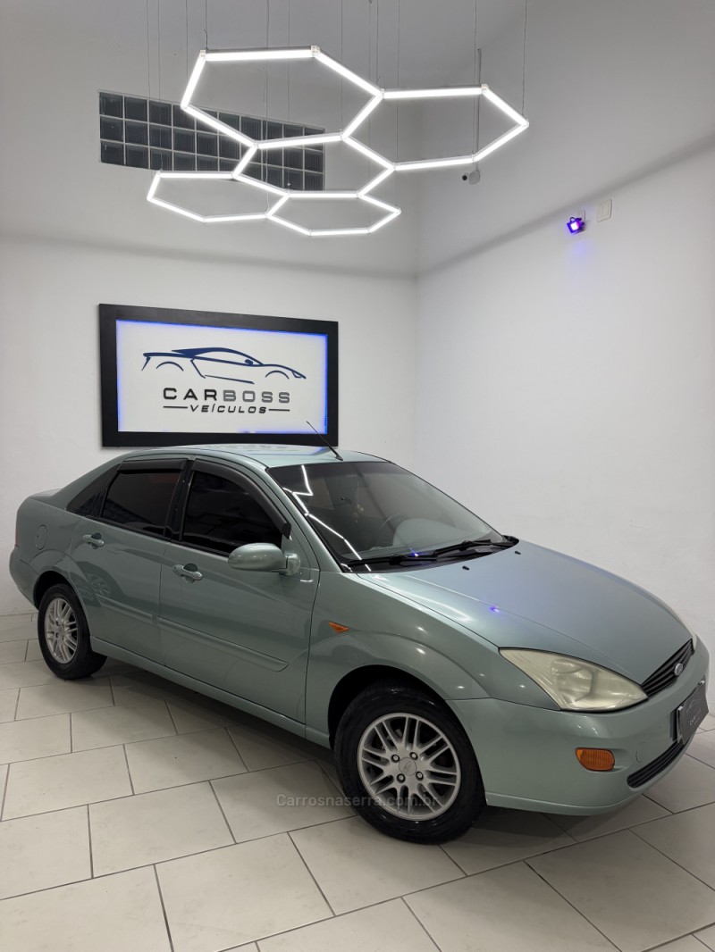 focus 2.0 ghia 16v flex 4p manual 2001 caxias do sul