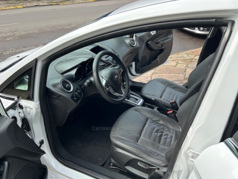 FIESTA 1.6 TITANIUM PLUS HATCH 16V FLEX 4P AUTOMÁTICO - 2015 - CAXIAS DO SUL