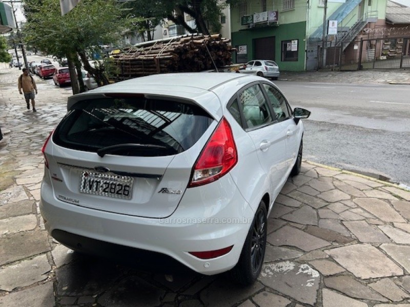 FIESTA 1.6 TITANIUM PLUS HATCH 16V FLEX 4P AUTOMÁTICO - 2015 - CAXIAS DO SUL