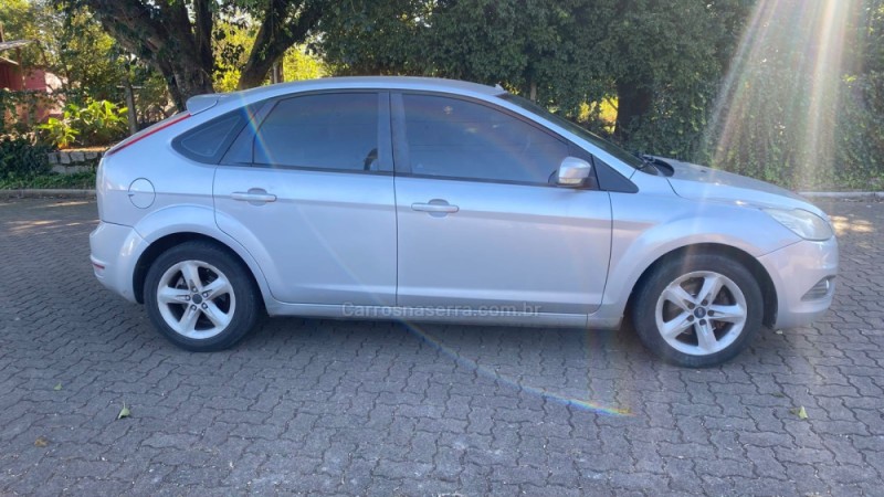 FOCUS 2.0 16V FLEX 4P AUTOMÁTICO - 2012 - IVOTI