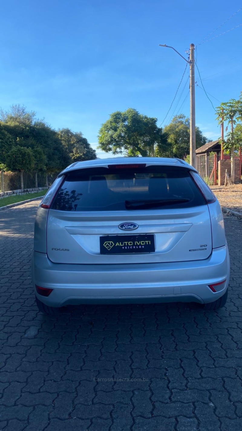FOCUS 2.0 16V FLEX 4P AUTOMÁTICO - 2012 - IVOTI