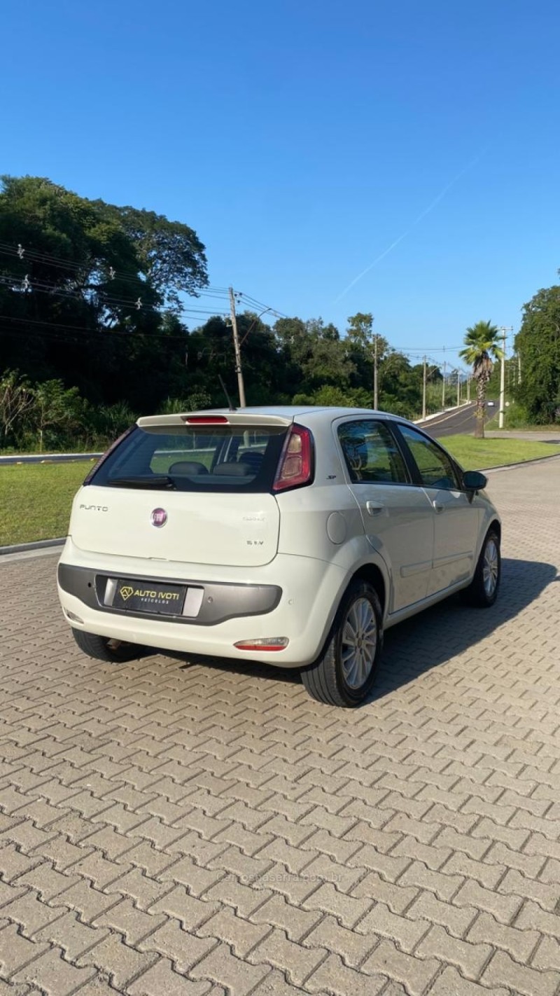 PUNTO 1.6 ESSENCE SP DUALOGIC 16V FLEX 4P AUTOMATIZADO - 2016 - IVOTI