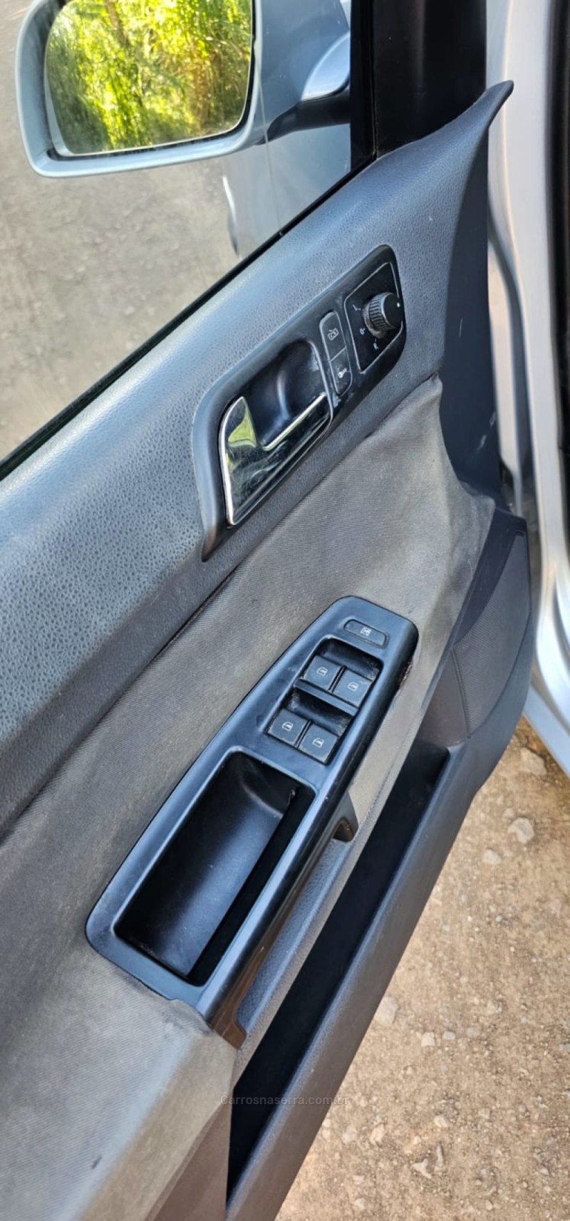 POLO 1.6 MI 8V GASOLINA 4P MANUAL - 2005 - IVOTI