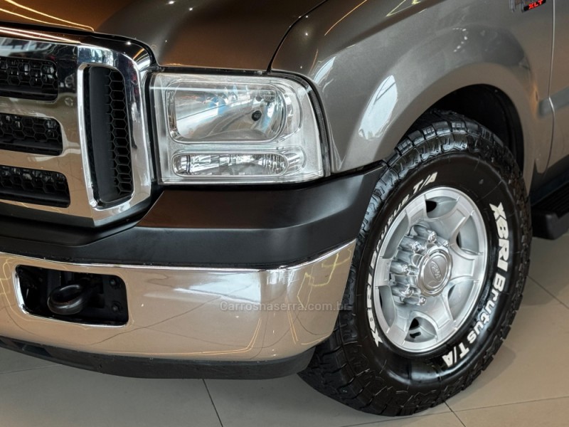 F-250 4.2 XLT 4X2 CS TURBO INTERCOOLER DIESEL 2P MANUAL - 2001 - DOIS IRMãOS