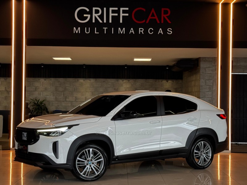 fastback 1.0 200 turbo drive flex 4p automatico 2024 dois irmaos