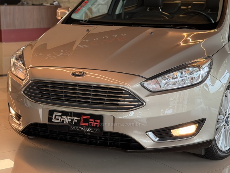 FOCUS 2.0 GLX SEDAN 16V GASOLINA 4P AUTOMÁTICO - 2016 - ACEGUá