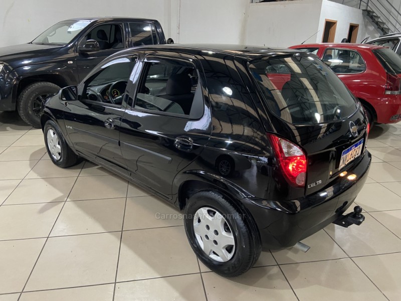 CELTA 1.0 MPFI LIFE 8V FLEX 4P MANUAL - 2008 - NOVA PRATA