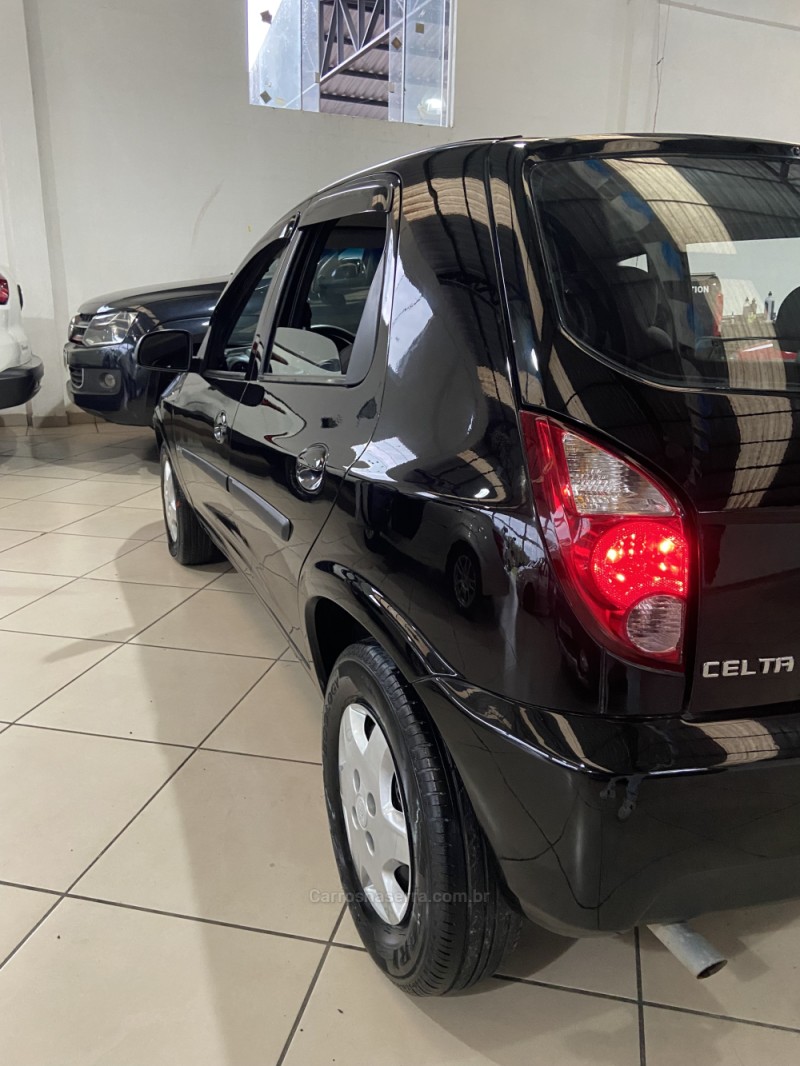 CELTA 1.0 MPFI LIFE 8V FLEX 4P MANUAL - 2008 - NOVA PRATA