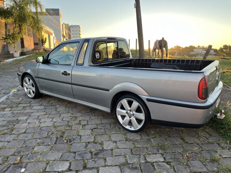SAVEIRO 1.6 MI CS 8V GASOLINA 2P MANUAL G.III - 2001 - CAXIAS DO SUL