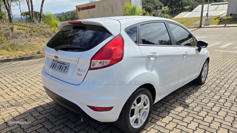 FIESTA 1.6 SE HATCH PLUS 16V FLEX 4P MANUAL - 2015 - SãO MARCOS