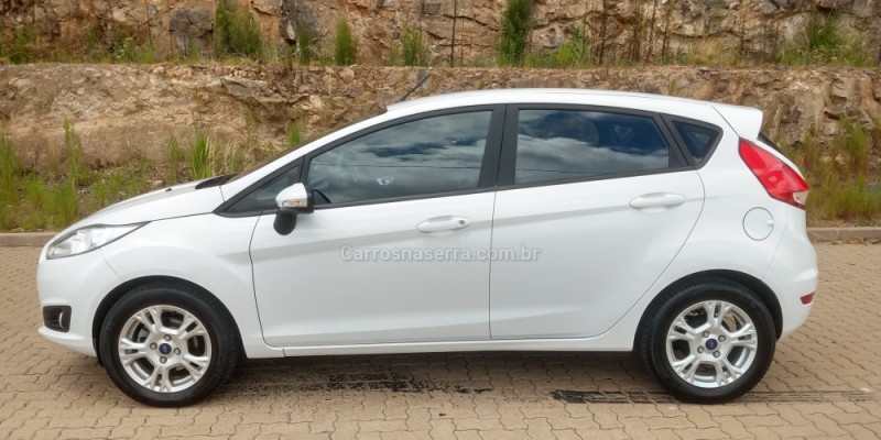 FIESTA 1.6 SE HATCH PLUS 16V FLEX 4P MANUAL - 2015 - SãO MARCOS