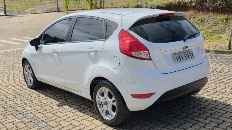 FIESTA 1.6 SE HATCH PLUS 16V FLEX 4P MANUAL - 2015 - SãO MARCOS