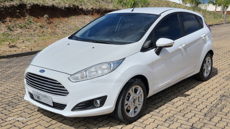 fiesta 1.6 se hatch plus 16v flex 4p manual 2015 sao marcos