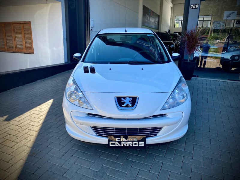 207 1.4 XR 8V FLEX 4P MANUAL - 2013 - LAJEADO