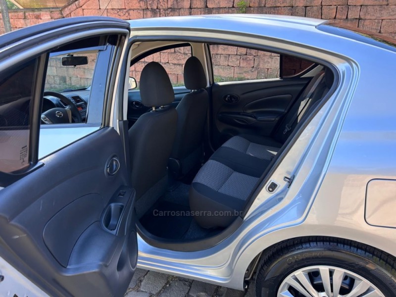 VERSA 1.0 12V FLEX 4P MANUAL - 2019 - VENâNCIO AIRES