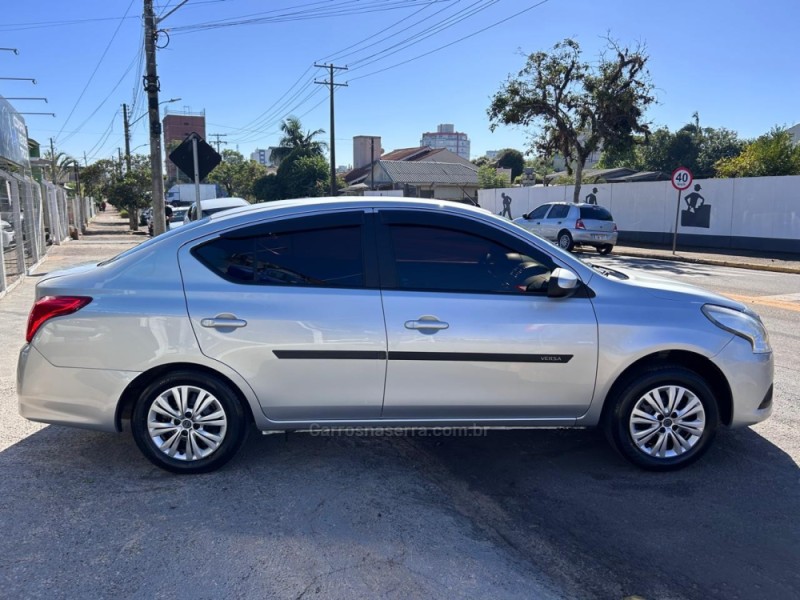 VERSA 1.0 12V FLEX 4P MANUAL - 2019 - VENâNCIO AIRES