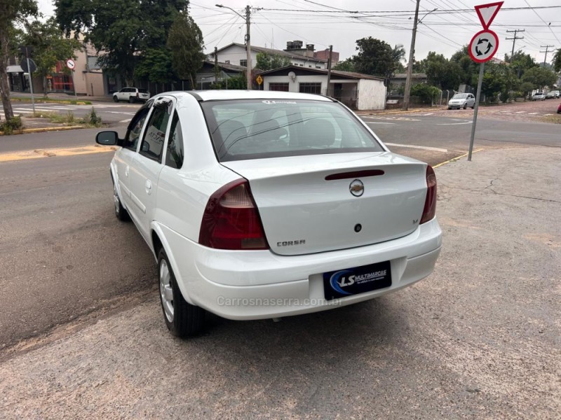 CORSA 1.4 MPFI PREMIUM SEDAN 8V FLEX 4P MANUAL - 2009 - VENâNCIO AIRES