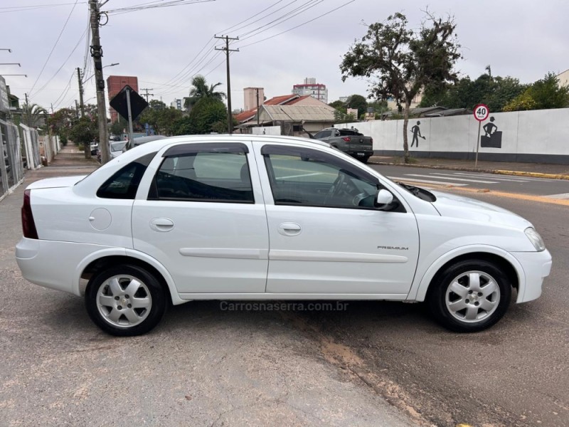 CORSA 1.4 MPFI PREMIUM SEDAN 8V FLEX 4P MANUAL - 2009 - VENâNCIO AIRES
