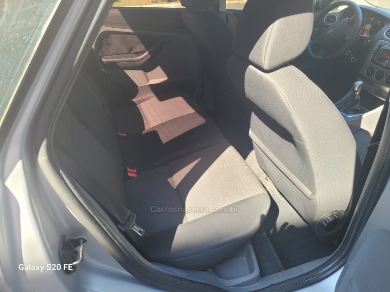 FOCUS 2.0 GLX SEDAN 16V GASOLINA 4P MANUAL - 2009 - NOVA PRATA