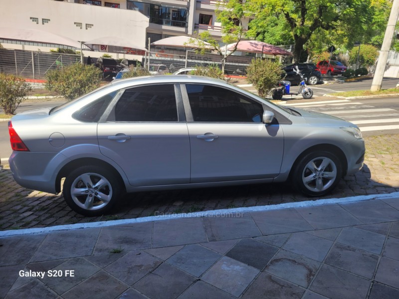 FOCUS 2.0 GLX SEDAN 16V GASOLINA 4P MANUAL - 2009 - NOVA PRATA