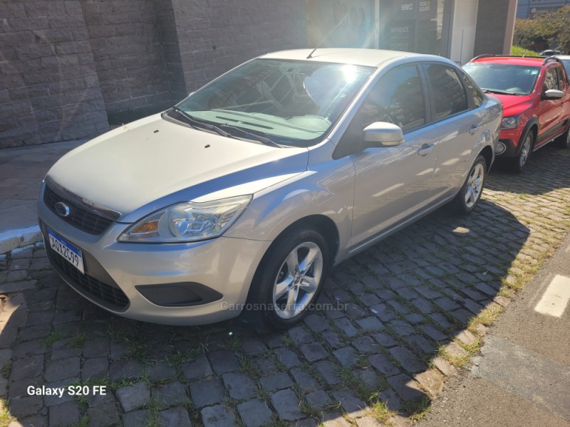 FOCUS 2.0 GLX SEDAN 16V GASOLINA 4P MANUAL - 2009 - NOVA PRATA